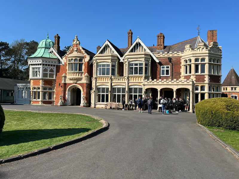 Bletchley Park & Broughton Castle