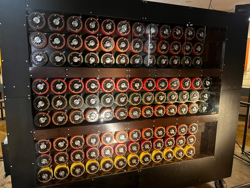 Bletchley Park & Broughton Castle