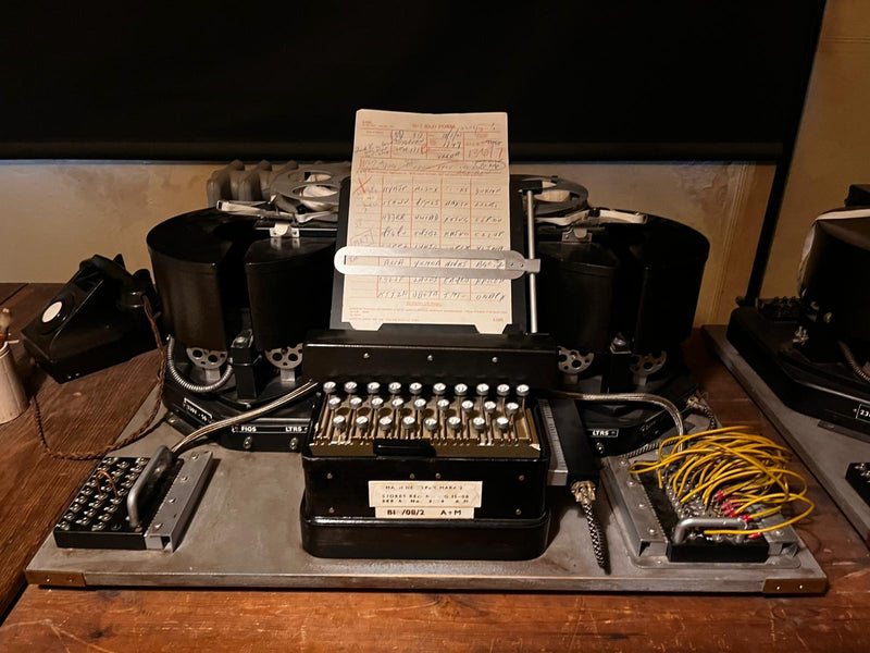 Bletchley Park & Broughton Castle