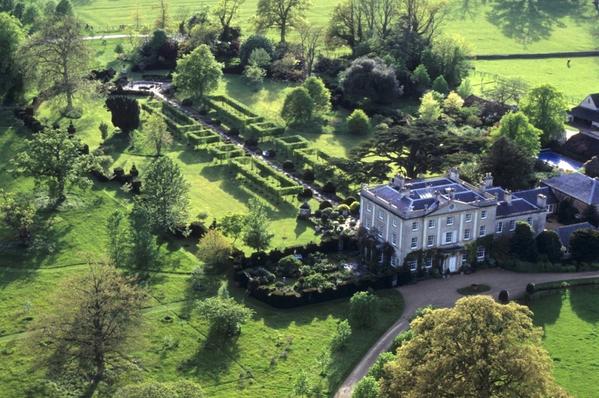 Highgrove & Hidden Gardens of the Cotswolds