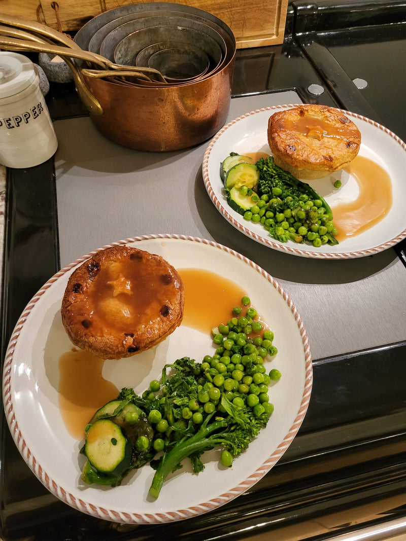 Cotswold Flavors: Cook, Dine & Discover