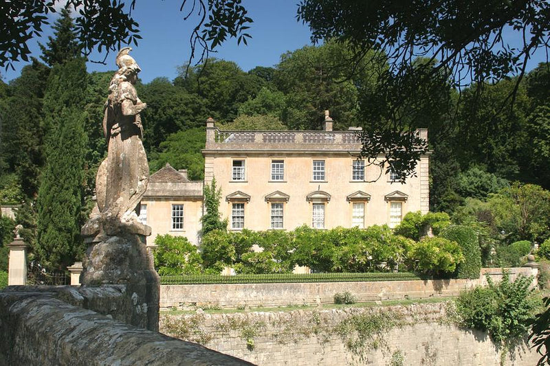 3 Hidden Gardens – A Private Cotswold Experience